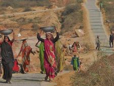 सरकारी स्कीम : कंस्ट्रक्शन वर्कर हैं तो ऐसे लें 1 लाख रु की मदद