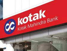 Kotak Mahindra Bank : बचत खाते पर घटाई ब्याज दर, जानिए कितना होगा नुकसान