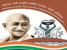 FM राहत पैकेज : मनरेगा में अतिरिक्त खर्च होगा 40 हजार करोड़ रु