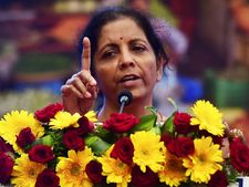 FM : बिजली वितरण में निजीकरण को बढ़ावा, जानिए योजना