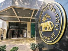 RBI : Loan की किस्त पटाने के लिए मिली 3 माह की और मोहलत