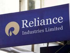 RIL : एशियन पेंट में बेच सकती है अपनी हिस्सेदारी, जानें वजह  