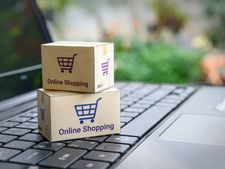 Amazon पर भारी छूट का अंति‍म मौका आज, जानि‍ए क्‍या-क्‍या म‍िल रहा