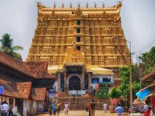 पद्मनाभस्वामी मंदिर : 2 लाख करोड़ रु की है संपत्ति, सुप्रीम कोर्ट ने बदला फैसला