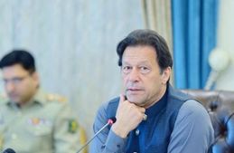 Pakistan : उधार कच्चा तेल मिलना बंद, निकल गई हेकड़ी 