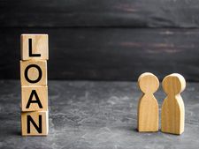 Loan लेने वालों के लिए खुशखबरी, सुप्रीम कोर्ट ने बढ़ाई मोहलत