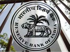 मुसीबत में एक और बैंक, RBI ने लगाया पहरा