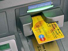 ATM से पैसा निकालना अब पड़ेगा भारी, जानें नए शुल्क की तैयारी