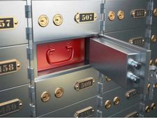 Bank लॉकर में अगर आपने भी रखा है GOLD, तो इन बातों का रखें ध्‍यान