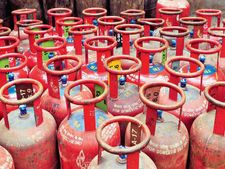 LPG सिलेंडर : जानिए क्‍यों नहीं आ रहे हैं सब्सिडी के पैसे