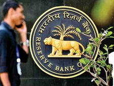 RBI पैनल : प्राइवेट बैंकों में बढ़ेगी प्रमोटरों की हिस्सेदारी