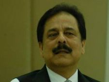 Sahara ग्रुप फिर दबाव में, SEBI ने मांगे 62000 करोड़ रुपये