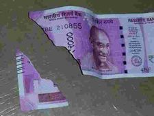 कटे-फटे नोटों को इन जगहों पर आसानी से बदलें, म‍िलेंगे नए करेंसी नोट