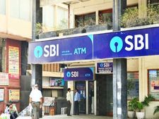 SBI : पैसा चाहिए तो चेक करें कार लोन, गोल्ड लोन, पर्सनल लोन और बिजनेस लोन रेट