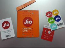 Reliance Jio : 5 सस्ते नये डेटा वाउचर लॉन्च, 22 रु तक में मिलेगा भरपूर डेटा