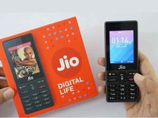 Jio का  नया धमाका : 749 के रिचार्ज में सालभर पाएं सबकुछ FREE