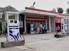 Petrol-Diesel Price : नहीं बढ़े पेट्रोल डीजल के दाम आज, जानिए कितनी हैं कीमतें