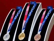 Olympics 2020 : पुराने स्मार्टफोन्स और लैपटॉप से बने हैं Gold-Silver मेडल