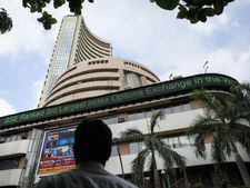 Sensex पहली बार 57000 अंक और Nifty 17000 अंक के ऊपर बंद 