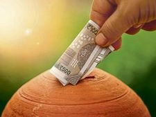 बच्चों को सिखाना है Money Management, तो बहुत काम आ सकते हैं ये App और Cards