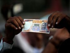 नोटबंदी : इनके तो पुराने नोट बदले जाएंगे, जानिए कोर्ट का आदेश 