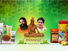 Baba Ramdev की कंपनी लाई Credit Card, ऐसे होगा 10 लाख रु का फायदा, मिलेगा कैशबैक