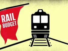 Rail Budget 2022 : रेल मंत्रालय के लिए 1.40 लाख करोड़ रु आवंटित, 400 वंदे भारत ट्रेनों का ऐलान