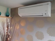 Bumper Discount: आधी कीमत में मिल रहा 1.5 Ton AC, जान‍िए कहां और कैसे