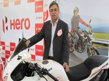 Hero MotoCorp के चेयरमैन पवन मुंजाल के घर व ऑफिस IT रेड 