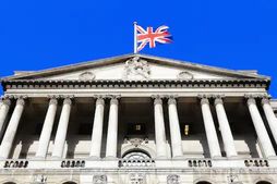 Bank of England : 30 साल में ब्याज दरों में की सबसे बड़ी बढ़ोतरी