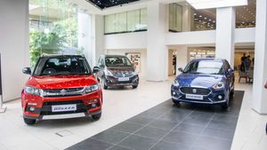 Maruti Suzuki : आज से महंगी हो गयी कारें, चेक करें कितने बढ़े दाम
