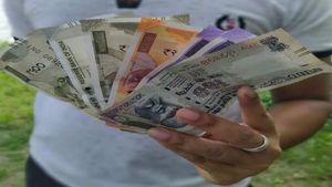 Post Office : अब हर महीने आएंगे 8875 रु, केवल एक बार इतना करना होगा निवेश