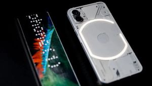Nothing Phone (1) : सिर्फ 1999 रु में मिल रहा दमदार स्मार्टफोन, ये है ऑफर