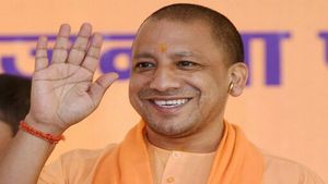 UP Government Scheme : जानिए साधु पेंशन योजना, कैसे मिलेगा फायदा