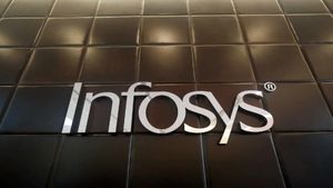 Infosys : LIC से लेकर म्यूचुअल फंड तक के डूबे 10,800 करोड़ रु, जानिए अपना नुकसान