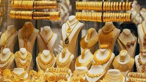 आज Gold हुआ और महंगा, तो चांदी के रेट धड़ाम