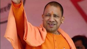 UP : राज्य में बंद होंगे अवैध टैक्सी स्टैंड