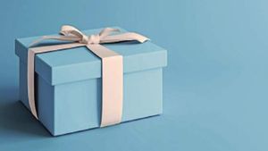 Gift : रक्षाबंधन में दे ये बेहद ही शानदार मॉर्डन तोहफे
