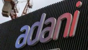 Adani Group Shares: मार्केट खुलते ही 20 फीसदी चढ़े शेयर, जानिए वजह
