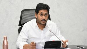 Andhra Pradesh: आंध्र प्रदेश में 3 बड़ी स्कीम के तहत लाभार्थियों को सहायता, CM जगन नए साल में करेंगे घोषणा