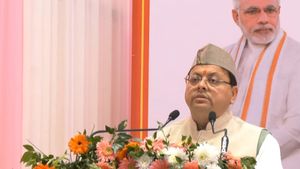 उत्तराखंड: पुष्कर सिंह धामी सरकार की नई नीति से लोगों में खुशी, अपनी जमीन पर बना सकते हैं हेलीपैड 