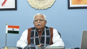 Haryana: चिरायु हरियाणा योजना ने छुआ नया कीर्तिमान, अब तक बने 1 करोड़ से अधिक कार्ड