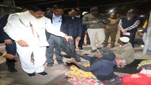 MP News: सीएम यादव के निर्देश पर दिव्यांग सायरा को मिली साईकिल, जिला प्रशासन ने मांग की पूरी