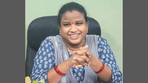  आंध्र प्रदेश में YSRC सरकार आदिवासी समाज के उत्थान के लिए प्रतिबद्ध: सांसद गोड्डेती माधवी