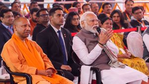 योगी सरकार की अगुवाई में चमकने लगा है ब्रांड यूपी, 200 देशों में दिखी धमक