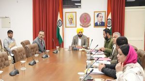 पंजाब में जल्द मिलेगी सस्ती बिजली, सरकार शुरू करने जा रही है गुरू राम दास थर्मल प्लांट