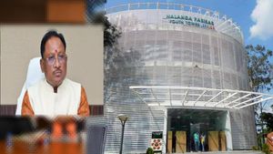 Chhattisgarh: सीएम विष्णुदेव साय की घोषणा पर त्वरित अमल, नालंदा परिसर में फ्री-इंटरनेट की स्पीड अब डबल     