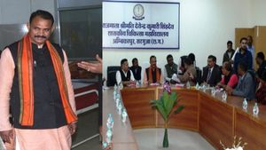 Chhattisgarh: अंबिकापुर को बनाया जायेगा मेडिकल हब, स्वास्थ्य मंत्री  जायसवाल दिए निर्देश 