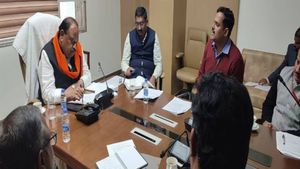 MP: स्टार्टअप के लिए स्थापित होने वाले 100 करोड़ के कोष के लिए बनाए योजना: चेतन्य काश्यप