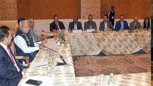 वाइब्रेंट गुजरात ग्लोबल समिट में जपान, अमेरिका की कंपनियों को हरियाणा में निवेश के लिए सीएम ने किया आमंत्रित 